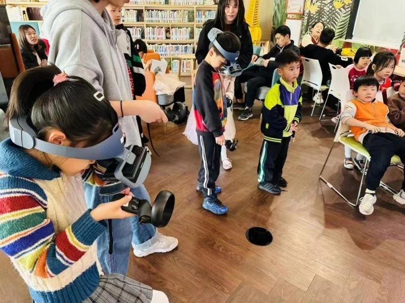 让小镇孩子穿越元宇宙时代——嘉兴元宇宙阅读体验馆大桥、王店分馆揭幕(图4) 让小镇孩子穿越元宇宙时代——嘉兴元宇宙阅读体验馆大桥、王店分馆揭幕(图4)