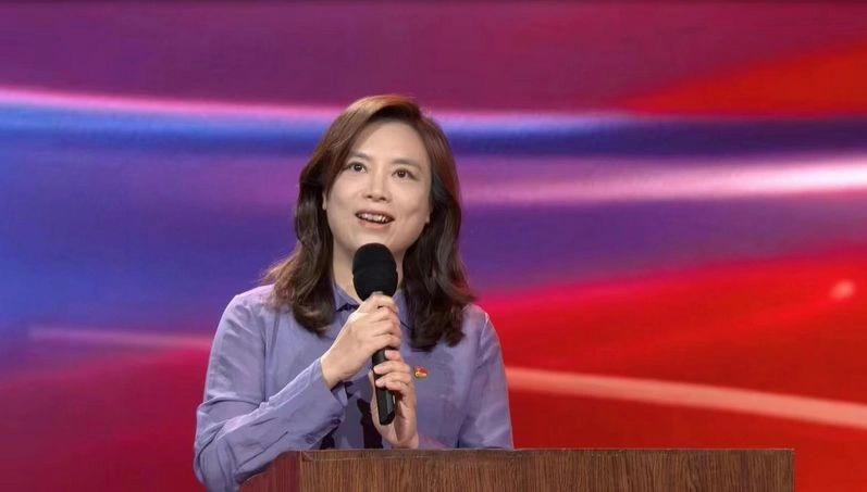 河南省实验学校鑫苑外国语小学参与首期《思政新视界》节目取得圆满成功(图8) 河南省实验学校鑫苑外国语小学参与首期《思政新视界》节目取得圆满成功(图8)