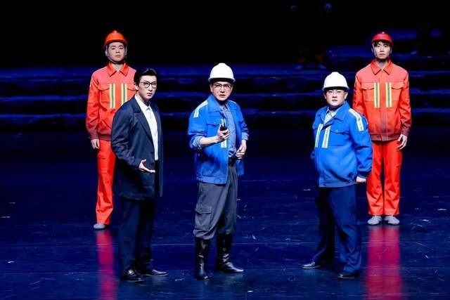 现代京剧《弄潮》:现代工业与传统艺术的有机碰撞和创新融合(图3) 现代京剧《弄潮》:现代工业与传统艺术的有机碰撞和创新融合(图3)