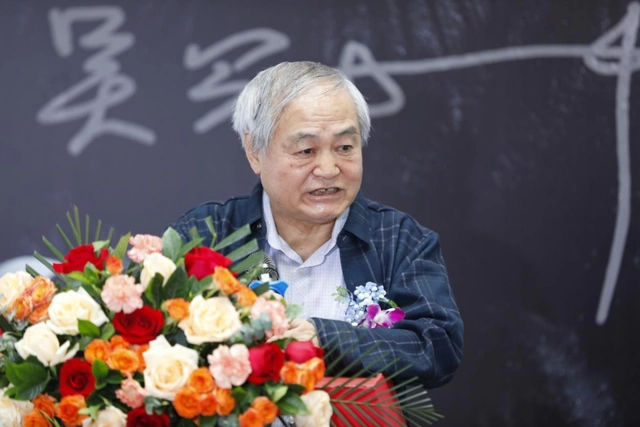 吴冠中限量综合版画精品展暨首发仪式在京举行(图6) 吴冠中限量综合版画精品展暨首发仪式在京举行(图6)