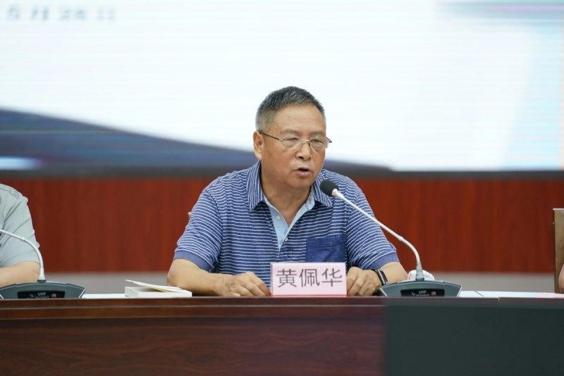 李云华诗集《旧日的足迹》读书分享会在南宁举办(图3) 李云华诗集《旧日的足迹》读书分享会在南宁举办(图3)