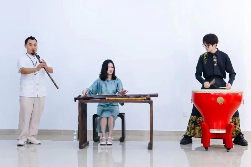 与AI机器人智能对话 体验非遗版“清明上河图”(图13) 与AI机器人智能对话 体验非遗版“清明上河图”(图13)