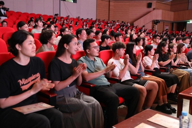 2024年度国家艺术基金资助项目——交响乐《玛纳斯》在江西师范大学音乐学院上演(图10) 2024年度国家艺术基金资助项目——交响乐《玛纳斯》在江西师范大学音乐学院上演(图10)