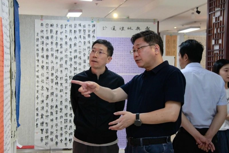 “致中和,书中轴”2024北京中轴线文创大赛书法赛道终评圆满结束(图12) “致中和,书中轴”2024北京中轴线文创大赛书法赛道终评圆满结束(图12)