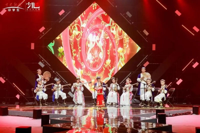 中央新影中学生频道“为不凡闪耀”《少儿红》国际艺术盛典收官(图6) 中央新影中学生频道“为不凡闪耀”《少儿红》国际艺术盛典收官(图6)