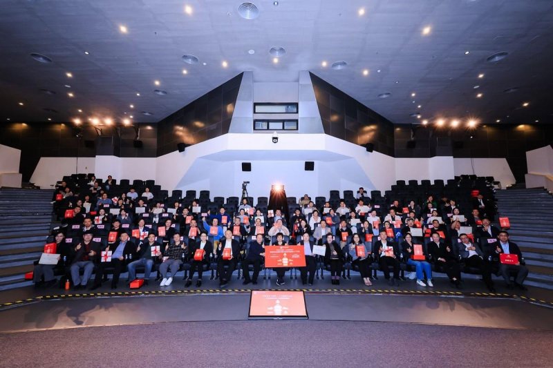 “印记北京中轴线——大众篆刻作品展”巡展启动暨公益赠书举办(图9)
