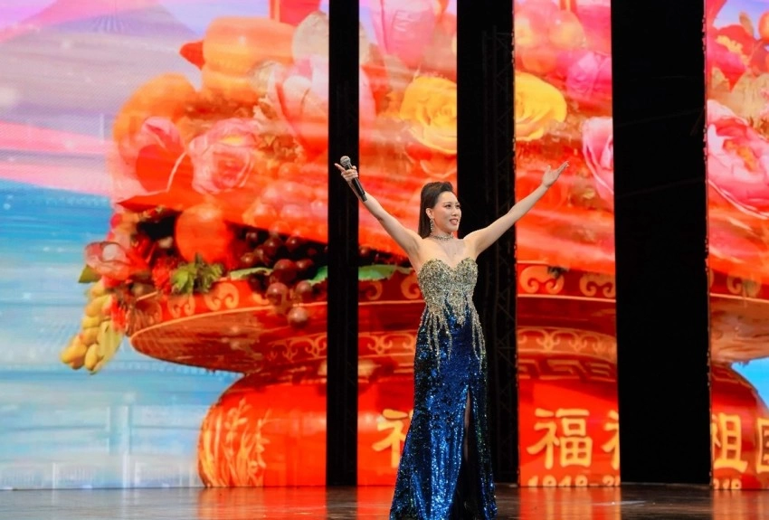 跨越山与海,万里心相连——中国侨联“亲情中华”艺术团走进南非(图2) 跨越山与海,万里心相连——中国侨联“亲情中华”艺术团走进南非(图2)