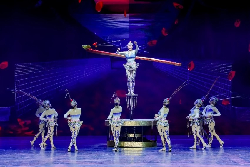 一台珍馐美 万里江山阔——“为人民绽放”国家艺术基金优秀资助节目展演述评(图2) 一台珍馐美 万里江山阔——“为人民绽放”国家艺术基金优秀资助节目展演述评(图2)