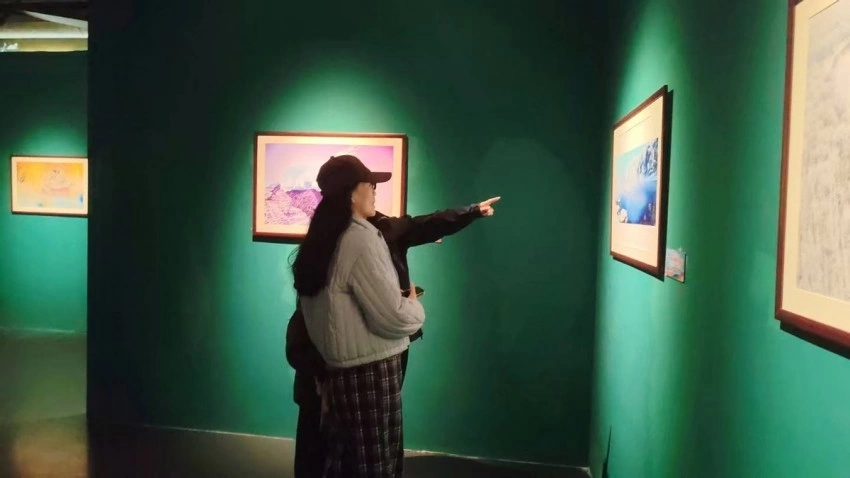 “大美伊春·魅力丰林”冬季风光摄影作品展首次走进春城昆明(图2) “大美伊春·魅力丰林”冬季风光摄影作品展首次走进春城昆明(图2)