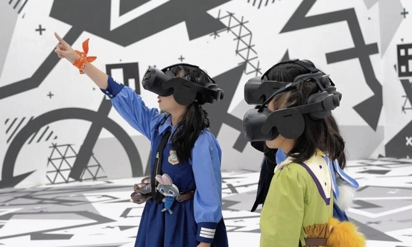 “熊猫杯”获奖作品展在杭州举办,邀你共赴跨文化艺术之旅(图4) “熊猫杯”获奖作品展在杭州举办,邀你共赴跨文化艺术之旅(图4)