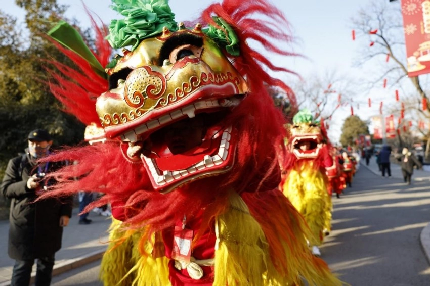 第三十七届地坛、第三十九届龙潭春节文化庙会圆满谢幕:传统焕新韵,文化续华章(图3) 第三十七届地坛、第三十九届龙潭春节文化庙会圆满谢幕:传统焕新韵,文化续华章(图3)