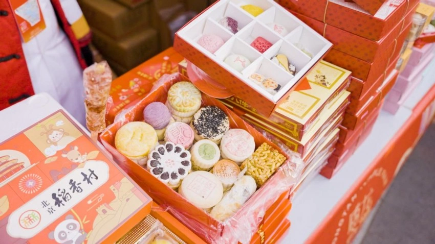 第三十七届地坛、第三十九届龙潭春节文化庙会圆满谢幕:传统焕新韵,文化续华章(图5) 第三十七届地坛、第三十九届龙潭春节文化庙会圆满谢幕:传统焕新韵,文化续华章(图5)