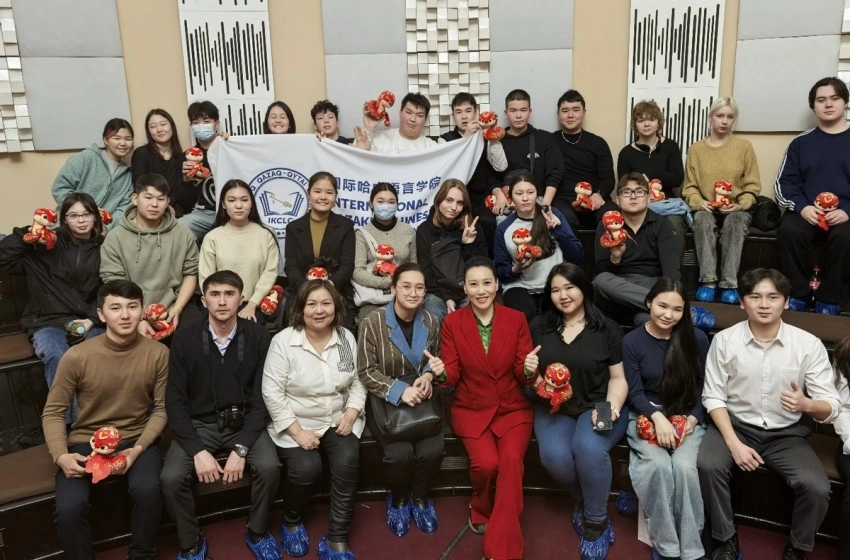 庆元宵 贺团圆——“亲情中华·四海同春”走进哈萨克斯坦(图4) 庆元宵 贺团圆——“亲情中华·四海同春”走进哈萨克斯坦(图4)