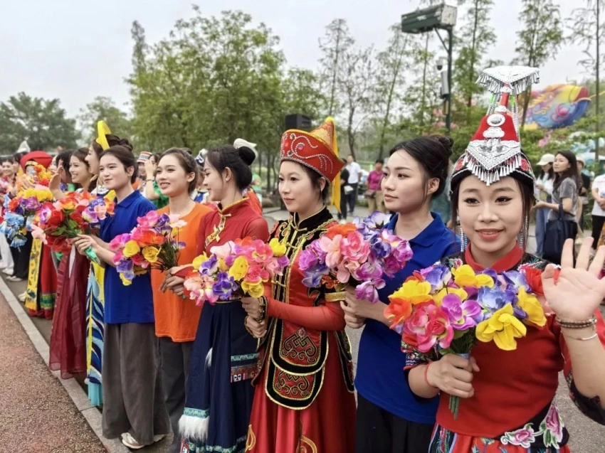 文化圆桌 | 激发全社会参与活力 破解资源配置结构性矛盾(图3) 文化圆桌 | 激发全社会参与活力 破解资源配置结构性矛盾(图3)