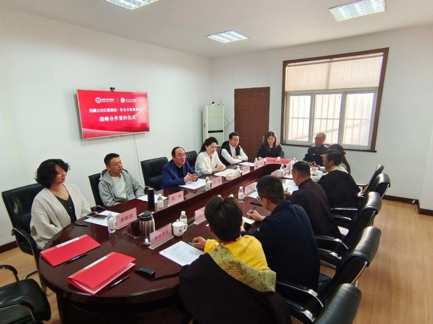 横跨4000公里的文化壮游——“歌从高原来”藏黔鲁山海共鸣歌会在青岛圆满落幕(图9) 横跨4000公里的文化壮游——“歌从高原来”藏黔鲁山海共鸣歌会在青岛圆满落幕(图9)