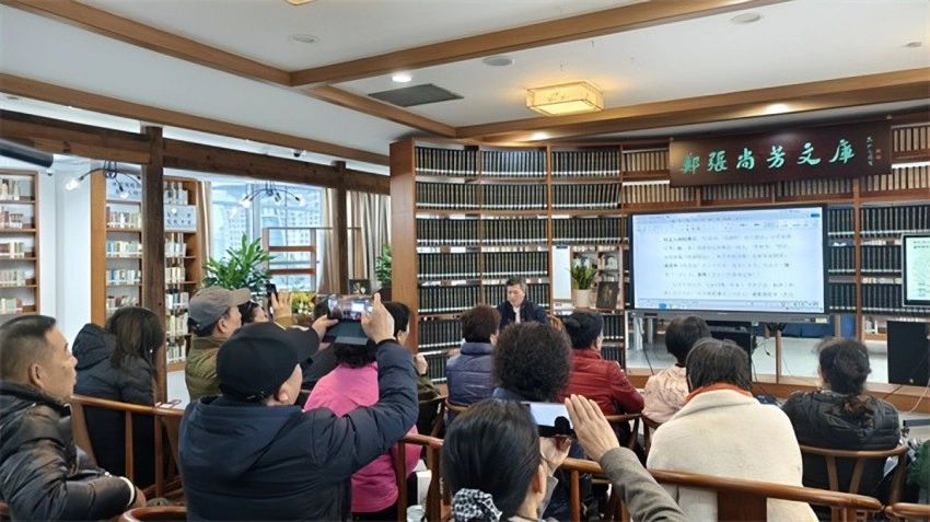 时尚城市 全龄阅读 酿就满城书香——温州市图书馆籀园读书季惠及百万市民(图7) 时尚城市 全龄阅读 酿就满城书香——温州市图书馆籀园读书季惠及百万市民(图7)