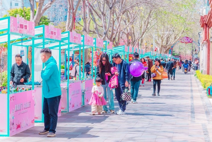 鹤舞樱飞向未来 十有城市展画卷——第十一届鹤壁樱花季全景扫描(图6) 鹤舞樱飞向未来 十有城市展画卷——第十一届鹤壁樱花季全景扫描(图6)