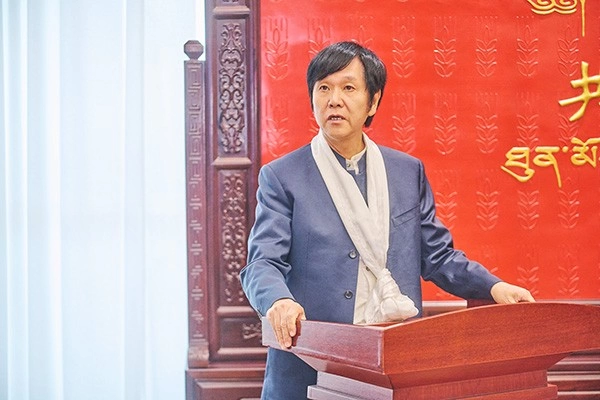 “文化西藏 天上画卷”高原高峰艺术家西藏行写生活动正式启动(图5) “文化西藏 天上画卷”高原高峰艺术家西藏行写生活动正式启动(图5)