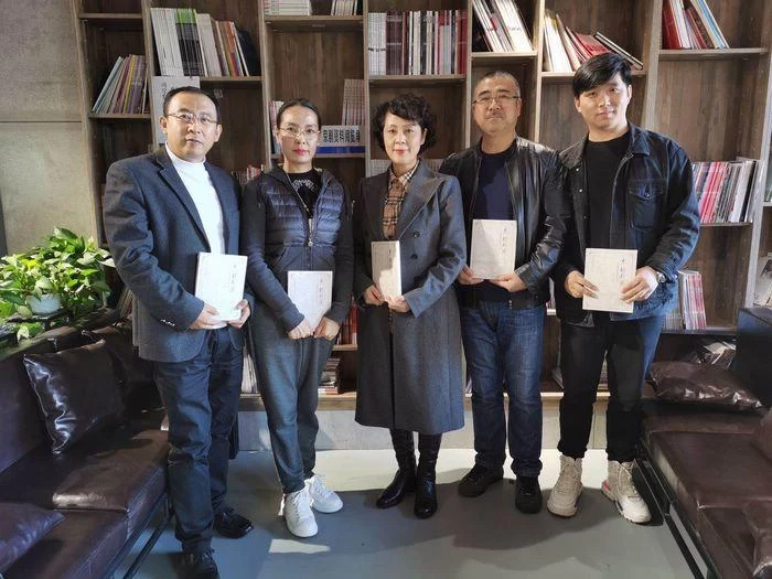 吉林艺术学院戏曲学院开设“封杰·京剧资料阅览角”(图1) 吉林艺术学院戏曲学院开设“封杰·京剧资料阅览角”(图1)