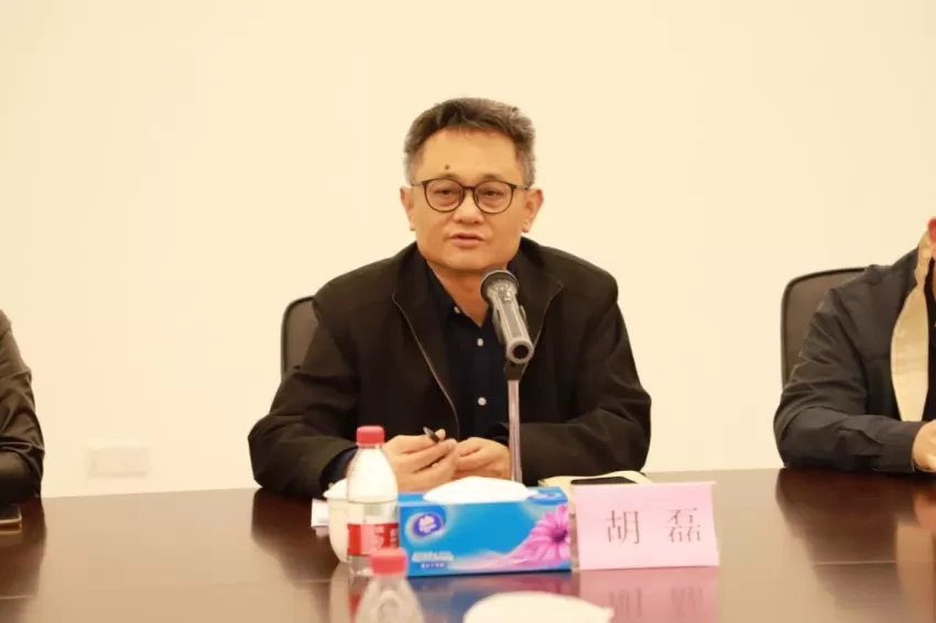用联话传承文化与重述历史——曾海津、刘枫《寒溪联话》新书发布暨研讨会成功举办(图5) 用联话传承文化与重述历史——曾海津、刘枫《寒溪联话》新书发布暨研讨会成功举办(图5)
