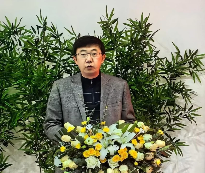 惊艳亮相!常沙娜珐琅艺术新作《霓裳天马》(米色版)北京首发(图3) 惊艳亮相!常沙娜珐琅艺术新作《霓裳天马》(米色版)北京首发(图3)