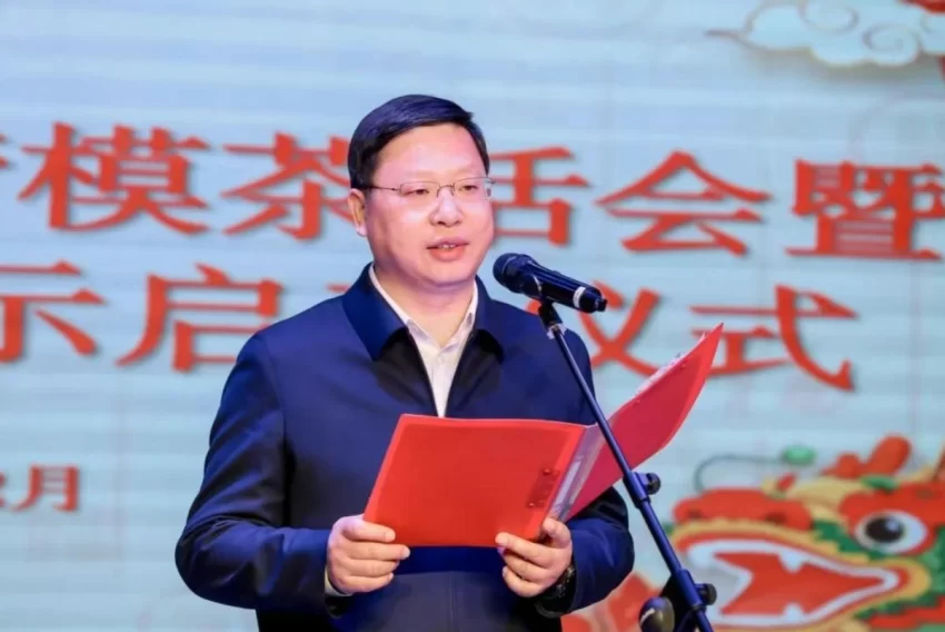 丰收国里迎新春 万马奔腾开新局——北京东城区举办新春劳模茶话会暨产改成果展示活动(图2) 北京东城区举办新春劳模茶话会暨产改成果展示活动(图2)