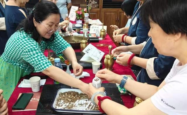 蘅芜闻香传非遗——大观园红楼制香香艺师培训班圆满结业(图1)