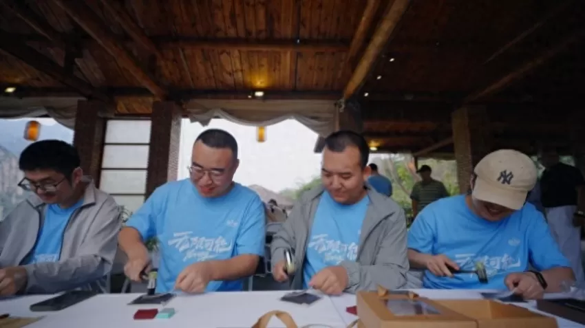 “一脉非遗·万象怀柔”——怀柔非遗进民宿 打造文旅融合新场景(图1) “一脉非遗·万象怀柔”——怀柔非遗进民宿 打造文旅融合新场景(图1)
