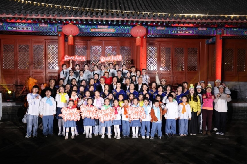 古寺搭台,居民演身边人、说身边事——原创沉浸式戏剧《家在回天》引共鸣
