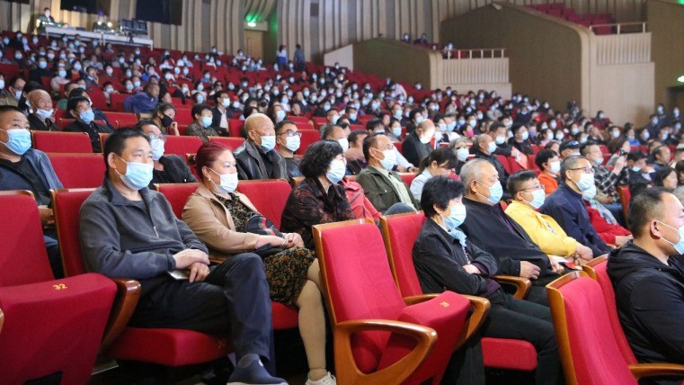 重温红色历史，献礼建党百年——河北梆子现代戏《保定红二师》首演受好评(图1)