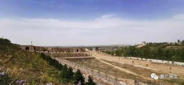 小中见大红石峡(图2) 小中见大红石峡(图2)