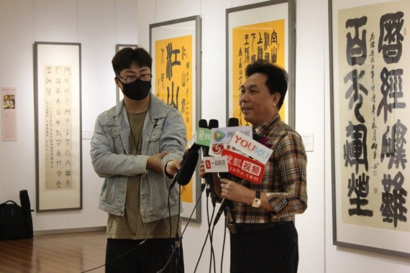 聚焦经典 盛世丹青——宋伯军书法作品展在北京炎黄艺术馆隆重展出(图3) 聚焦经典 盛世丹青——宋伯军书法作品展在北京炎黄艺术馆隆重展出(图3)