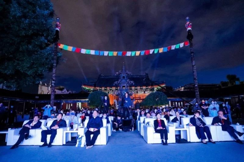 北京西城区举办白塔夜话,助力老城保护与复兴(图1) 北京西城区举办白塔夜话,助力老城保护与复兴(图1)