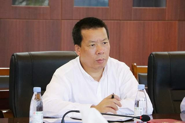 挖掘花山文脉 探索发展路径——探讨陆地文学馆发展座谈会在崇左举行(图2) 挖掘花山文脉 探索发展路径——探讨陆地文学馆发展座谈会在崇左举行(图2)