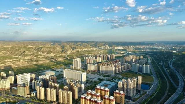 陕西神木:梧桐引凤 四大“实招”打造营商环境品牌(图3) 陕西神木:梧桐引凤 四大“实招”打造营商环境品牌(图3)