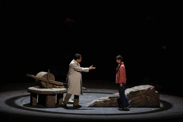 一座剧院,幸福一座城——写在黄梅戏大剧院开业运营六周年(图2) 一座剧院,幸福一座城——写在黄梅戏大剧院开业运营六周年(图2)